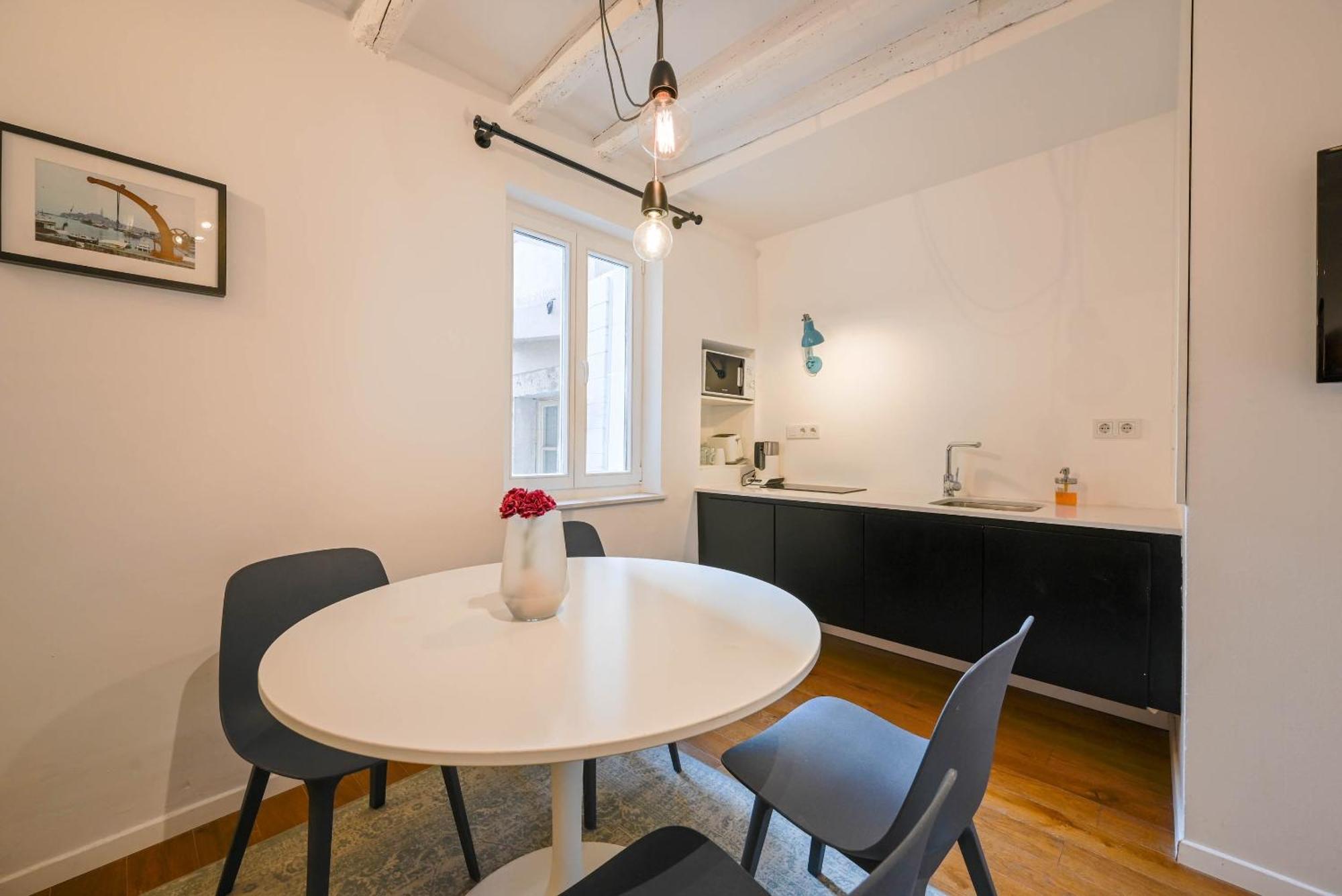Charming Grisia 7 Apartment